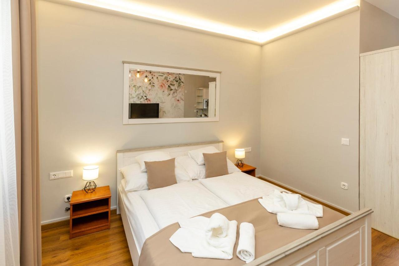 Servita Udvarhaz Eger Extérieur photo